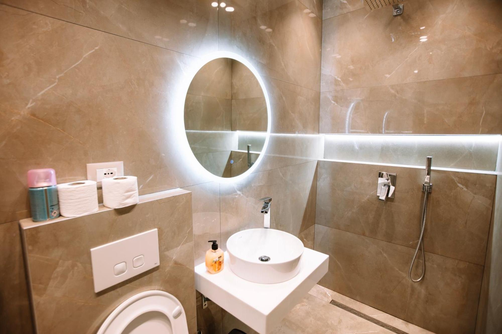 Barrikada Str Modern Apartments - The Nest Тирана Экстерьер фото