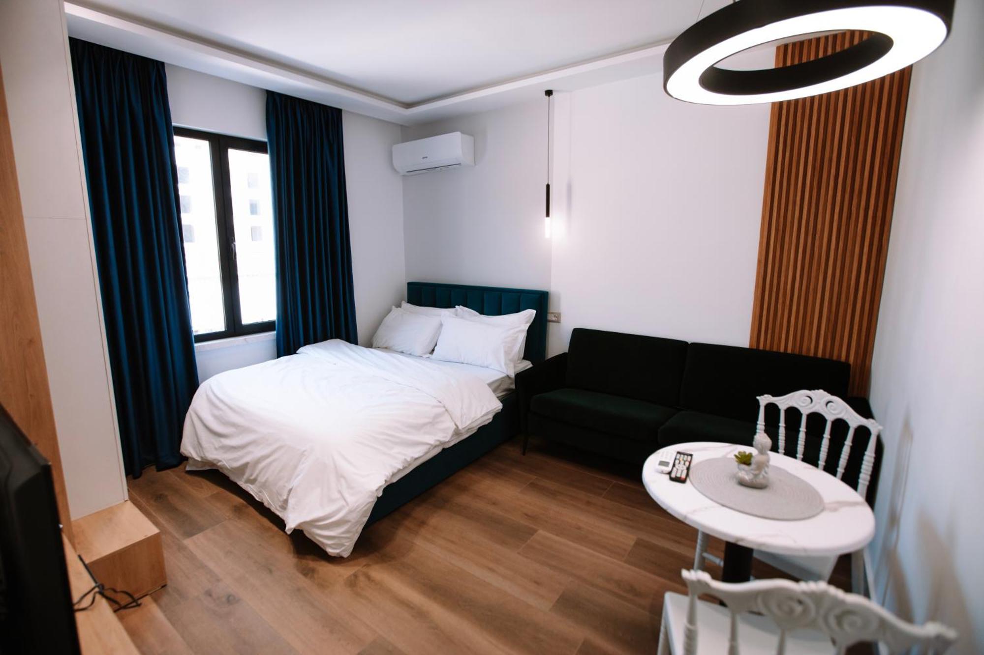 Barrikada Str Modern Apartments - The Nest Тирана Экстерьер фото